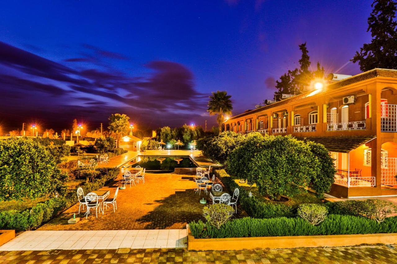Hotel Complexe El Bassatine Beni Mellal Exterior foto
