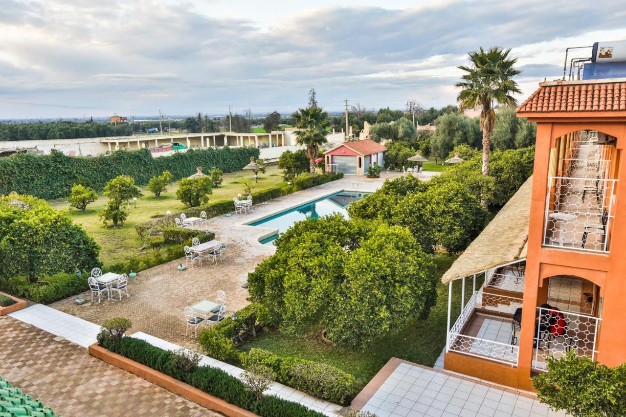 Hotel Complexe El Bassatine Beni Mellal Exterior foto